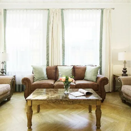Apartment President Palace With Balcony And 2 Baths