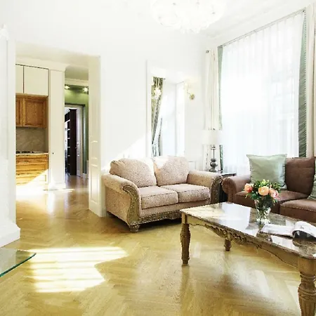 Apartment President Palace With Balcony And 2 Baths *
