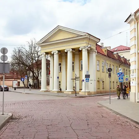 President Palace With Balcony And 2 Baths Апартаменти